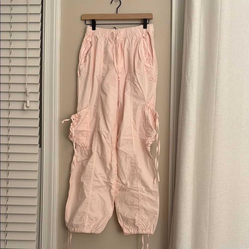 Zara Women's Pink Cargo Pants